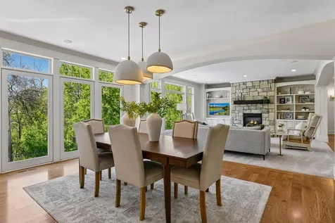 6671 Amberwood Lane Chanhassen MN 55317