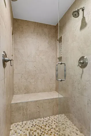 6671 Amberwood Lane Chanhassen MN 55317