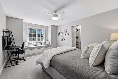 6671 Amberwood Lane Chanhassen MN 55317