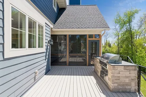 6671 Amberwood Lane Chanhassen MN 55317