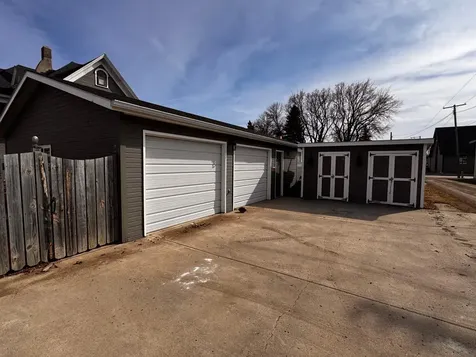 712 Burke Avenue Harvey ND 58341