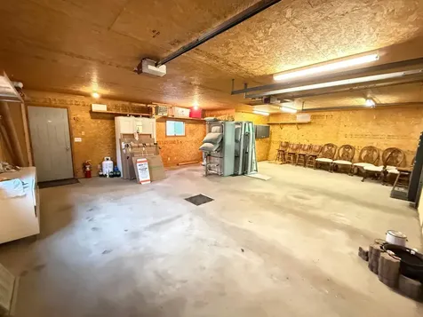 712 Burke Avenue Harvey ND 58341