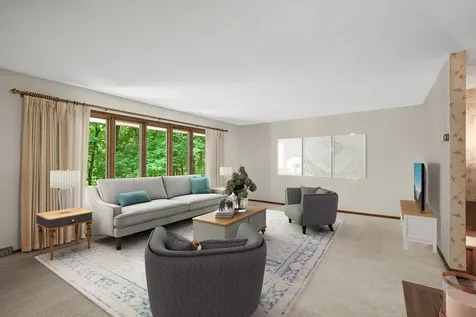 400 Cimarron Circle Chanhassen MN 55317