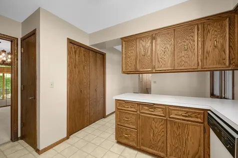 400 Cimarron Circle Chanhassen MN 55317