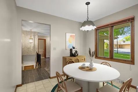400 Cimarron Circle Chanhassen MN 55317