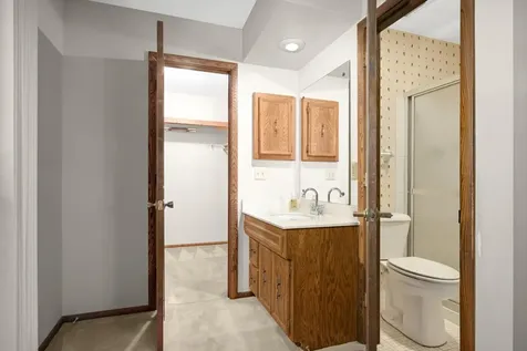 400 Cimarron Circle Chanhassen MN 55317