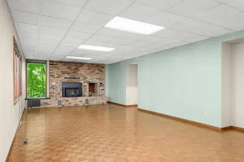 400 Cimarron Circle Chanhassen MN 55317