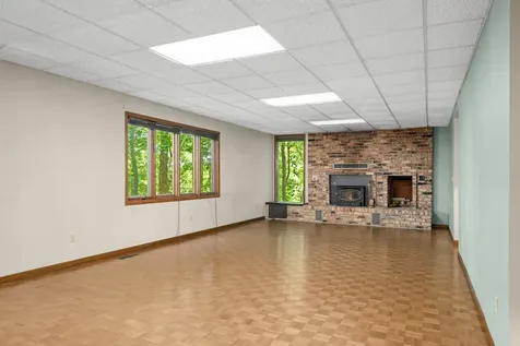 400 Cimarron Circle Chanhassen MN 55317