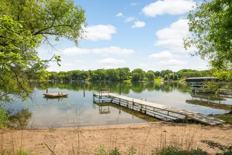 400 Cimarron Circle Chanhassen MN 55317