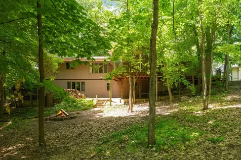 400 Cimarron Circle Chanhassen MN 55317
