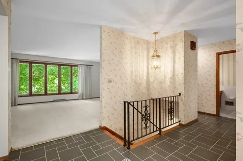 400 Cimarron Circle Chanhassen MN 55317