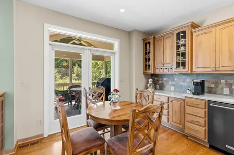 15 Hawthorne Court North Oaks MN 55127