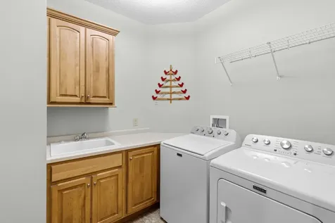 15 Hawthorne Court North Oaks MN 55127
