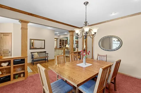 15 Hawthorne Court North Oaks MN 55127