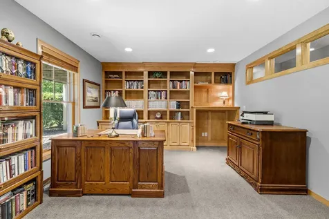 15 Hawthorne Court North Oaks MN 55127