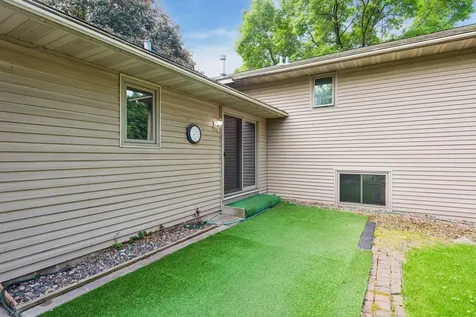 6966 Inskip Avenue S Cottage Grove MN 55016