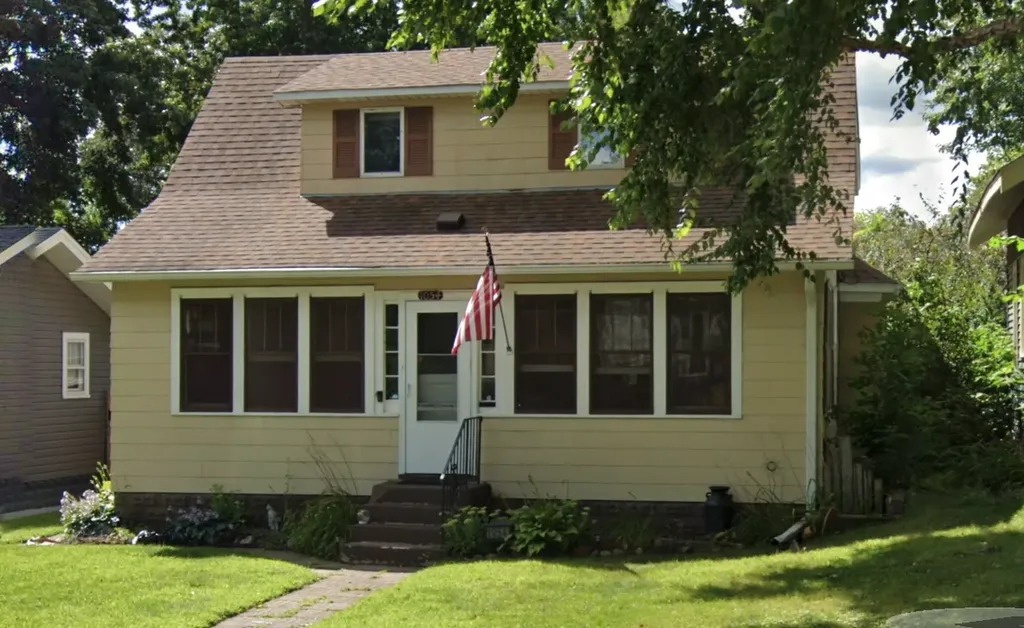 1054 Van Buren Avenue Saint Paul MN 55104