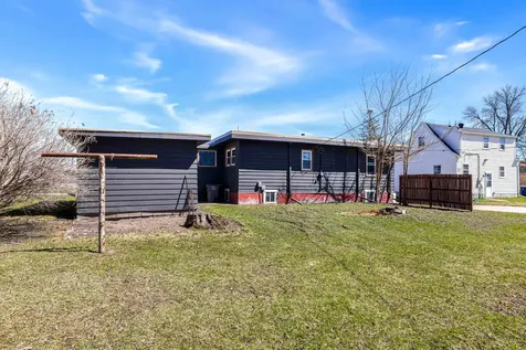 713 13th Street N Moorhead MN 56560