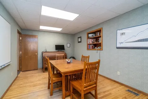 115 S Broadway Crookston MN 56716