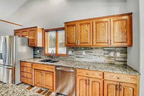 3319 45th Avenue S Fargo ND 58104