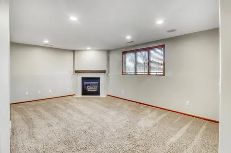 3319 45th Avenue S Fargo ND 58104