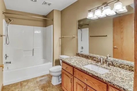 3319 45th Avenue S Fargo ND 58104
