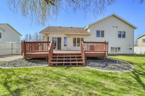 3319 45th Avenue S Fargo ND 58104