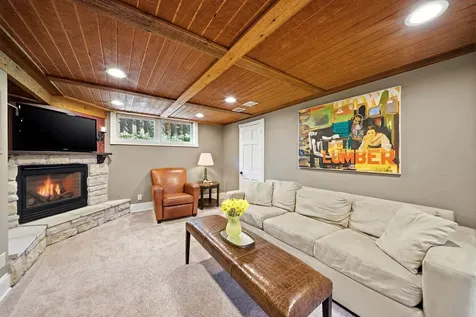 133 Park Lane Hopkins MN 55343