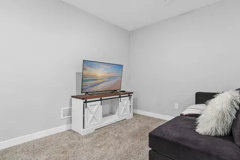 5092 Stable View Drive Woodbury MN 55129