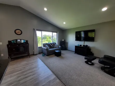 822 Deer Path Montgomery MN 56069