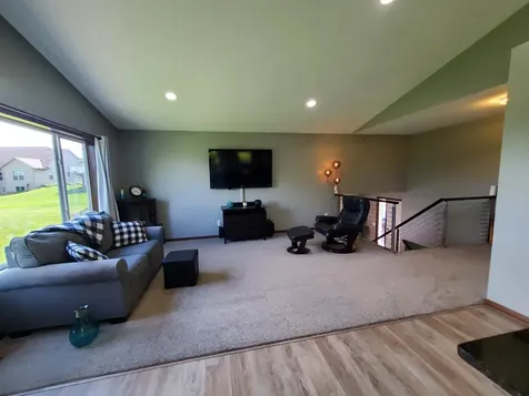822 Deer Path Montgomery MN 56069