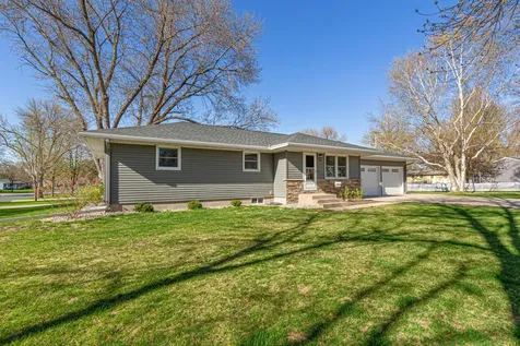 818 Lincoln Avenue Gaylord MN 55334