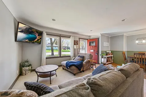 818 Lincoln Avenue Gaylord MN 55334