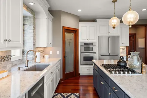 6260 Broadview Drive Prior Lake MN 55372