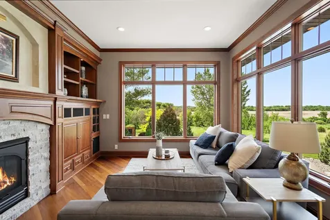 6260 Broadview Drive Prior Lake MN 55372
