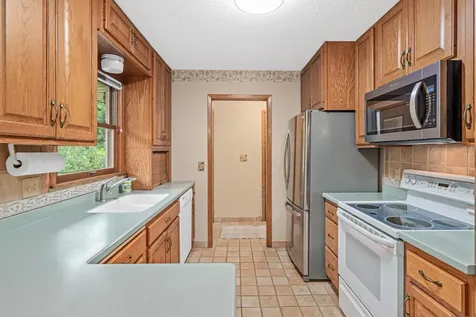 8081 Carmen Avenue Inver Grove Heights MN 55076