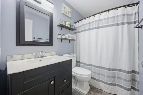 1918 55th Avenue S Fargo ND 58104