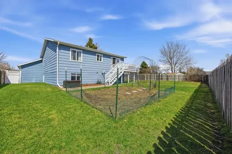1918 55th Avenue S Fargo ND 58104