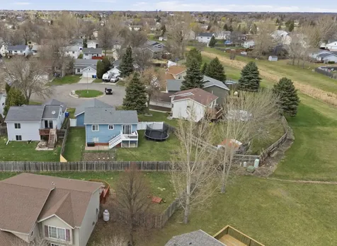 1918 55th Avenue S Fargo ND 58104