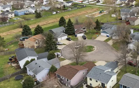 1918 55th Avenue S Fargo ND 58104