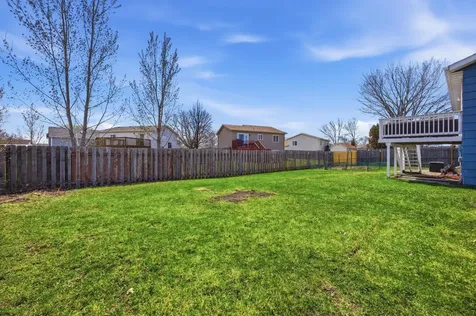 1918 55th Avenue S Fargo ND 58104