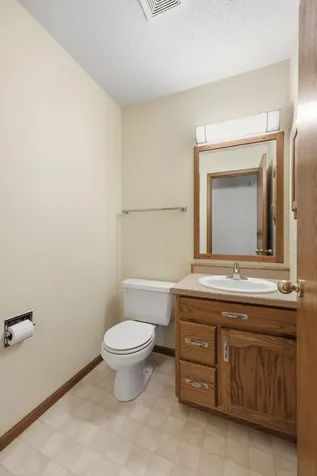 1224 Cedar Way E West Fargo ND 58078