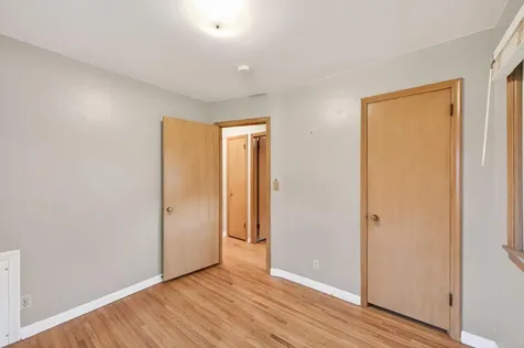 1283 Burke Avenue E Maplewood MN 55109