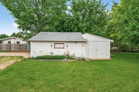1283 Burke Avenue E Maplewood MN 55109
