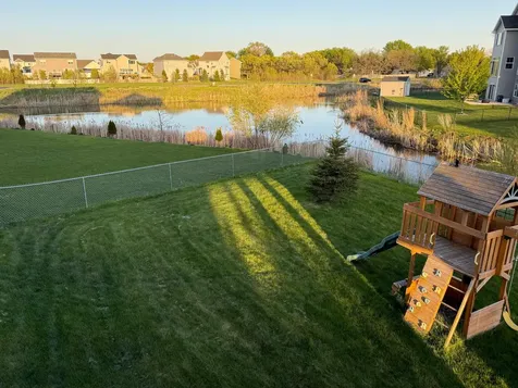 17975 Evening Lane Lakeville MN 55044