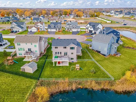 17975 Evening Lane Lakeville MN 55044