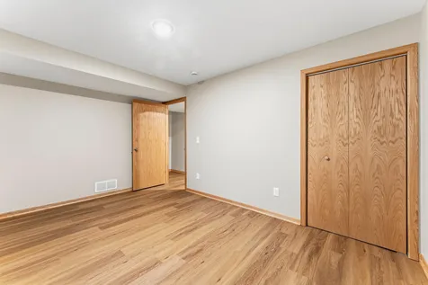 951 W Village Circle SE Rochester MN 55904
