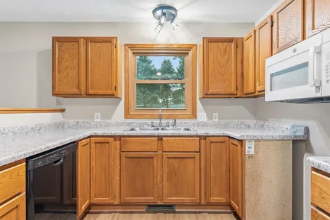 951 W Village Circle SE Rochester MN 55904