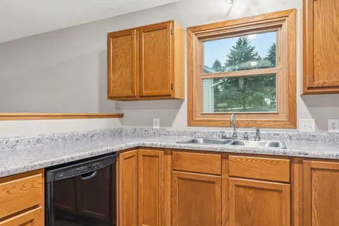 951 W Village Circle SE Rochester MN 55904