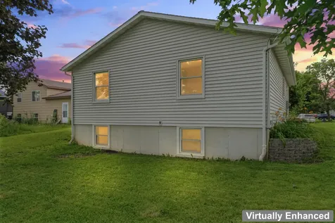 951 W Village Circle SE Rochester MN 55904